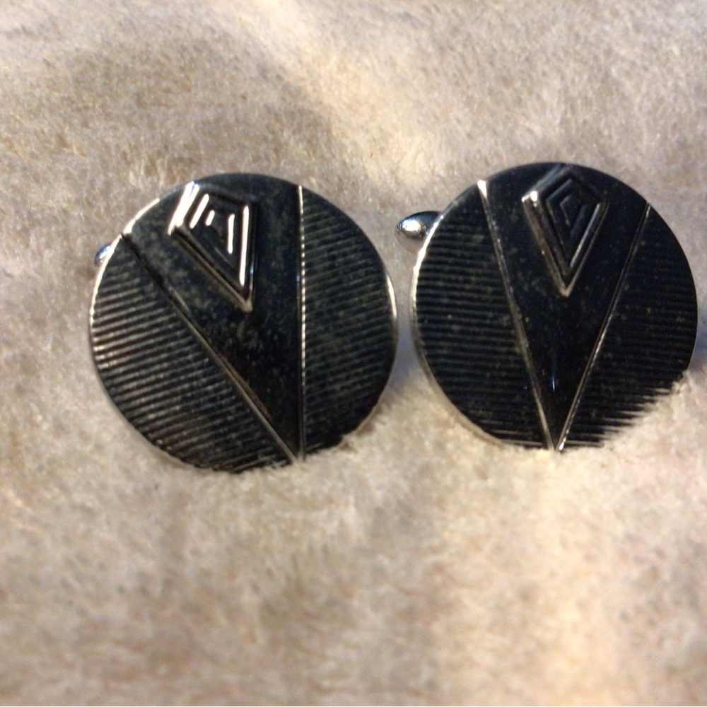 SWANK Silver-Tone Textured Round Cufflinks